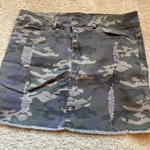 Camo skirt